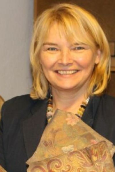 Antje Sander von Oldenburgischer Landschaft ausgezeichnet