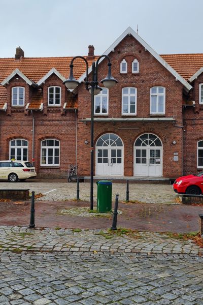 Bahnhofsvorplatz in Jever wird nach Fritz Levy benannt