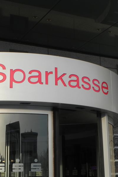 Jahresbilanz der Sparkasse WHV vorgestellt