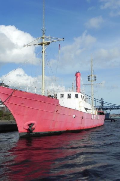 Feuerschiff bekommt neuen Liegeplatz