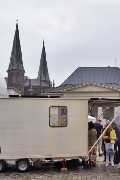 Tiny Observatorium steht am Banter See