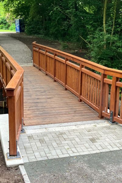 Brücke in Altengroden ist fertig