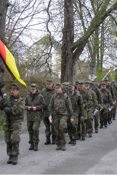 Bundeswehr erinnert mit Marsch an gefallene Soldaten