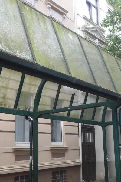 Wilhelmshaven: Abriss der Glasüberdachung gefordert