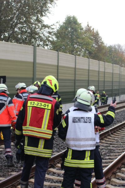 Übungs-Großeinsatz in Varel
