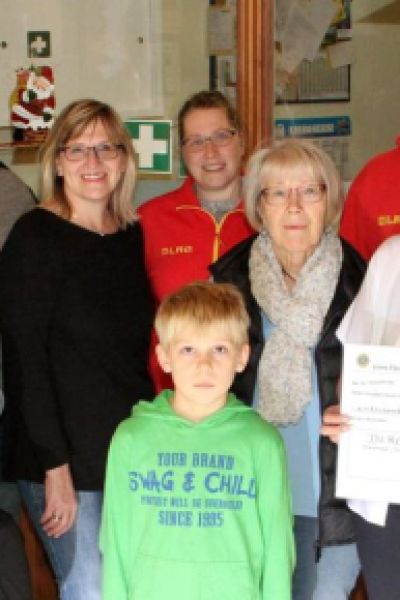 Lions Club Wiesmoor überreicht Spenden