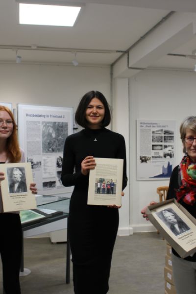 Schülerinnen gewinnen niedersachsenweiten Geschichtswettbewerb