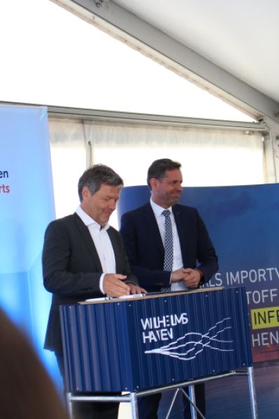 Lies sieht gute Aussichten für zweites LNG-Terminal in Wilhelmshaven