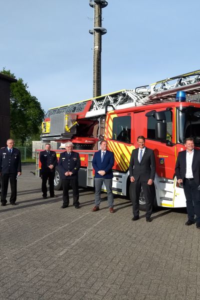 Indienststellung von neuer Drehleiter für die Kreisfeuerwehr in Wittmund