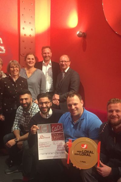 Fernseh-Gastronomen spenden für Hospiz