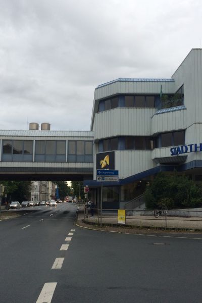 Übergang der Stadthalle soll abgerissen werden