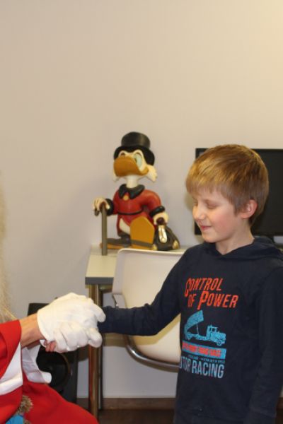 Nikolaus besucht Kinderhospiz „Joshuas Engelsreich“