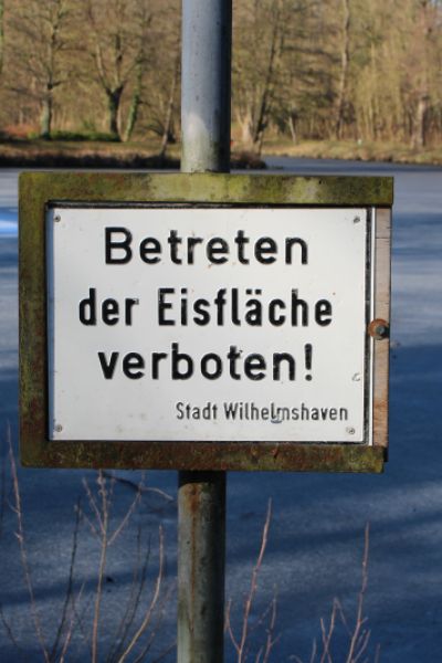 Eisflächen nicht betreten