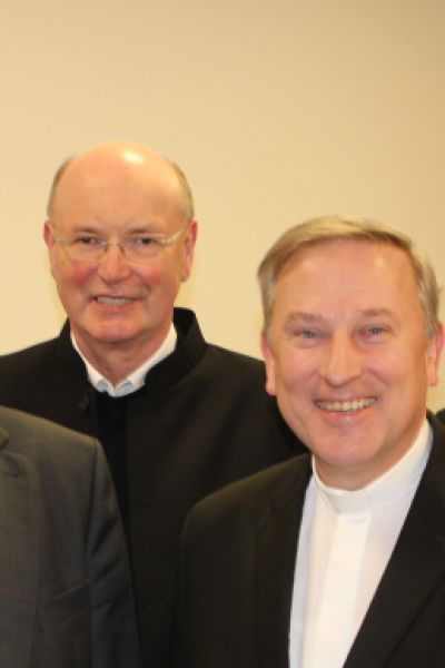 Weihbischof Theising in Friesland