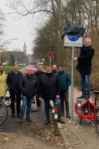 Gestohlener PKW nach Unfall in Varel gefunden