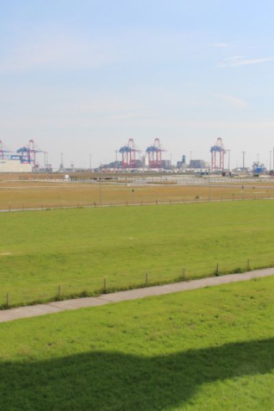 Wilhelmshaven/Bremerhaven: JadeWeserPort als Ausweichhafen im Fokus