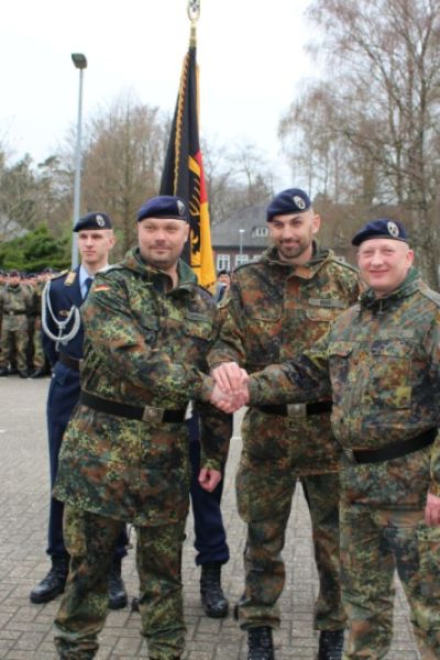 Kommandoübergabe des ersten Bataillons  des Objektschutzregiments Upjever