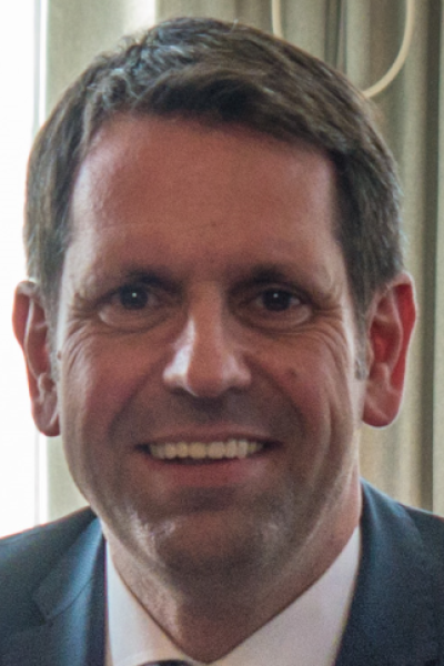 Lies fordert Schutz des Staates vor Unterwanderung