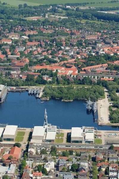 Wilhelmshaven: Erhöhte Sicherheitsstufe im Marinestützpunkt