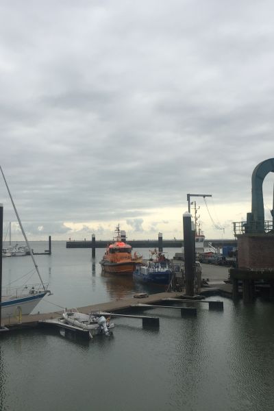Nassaubrücke wieder im Fluthafen