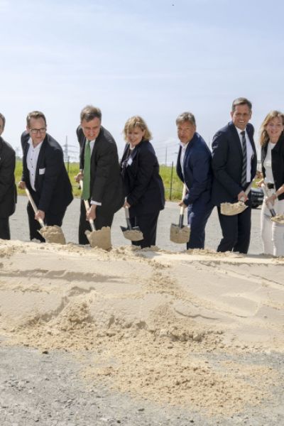 Spatenstich für direkte Stromverbindung zwischen Deutschland und Großbritannien