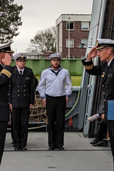 Feierlicher Kommandowechsel auf Fregatte „Sachsen“