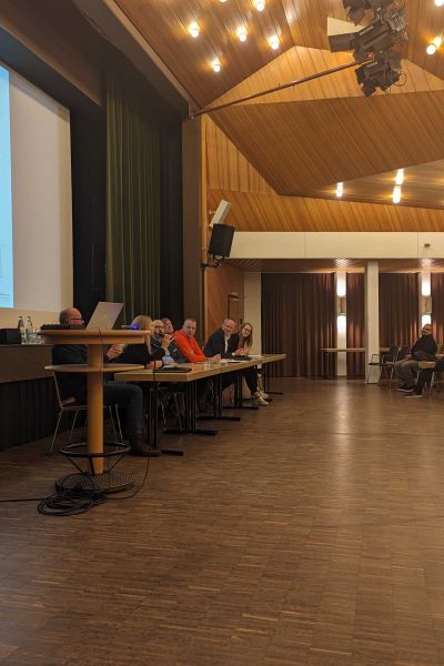 Sanierungspläne für Schortenser Bürgerhaus präsentiert