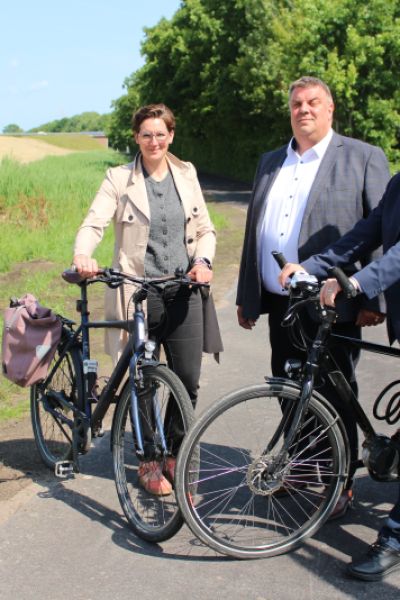 Sanierung des Radweges auf dem Friesendamm ist beendet