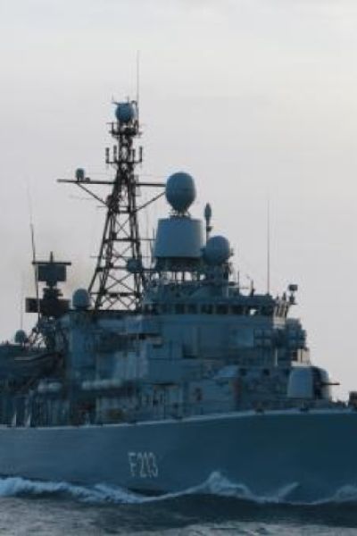 „Augsburg“ sichert „Charles de Gaulles“