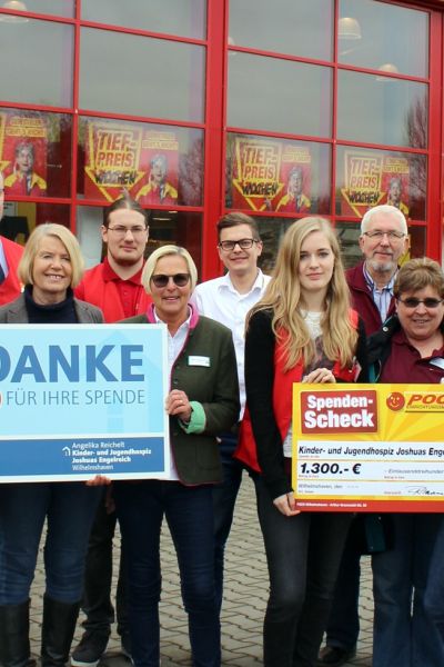 1.300 Euro für Hospiz durch Waffelverkauf