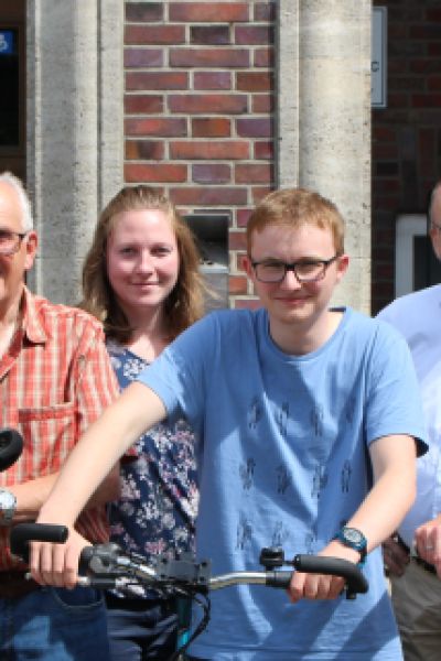 Friesländer radeln zweimal um die Welt