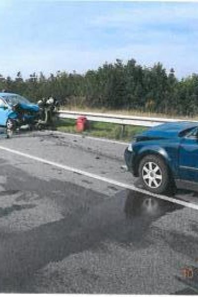 15.000 Euro Schaden und zwei leicht Verletzte