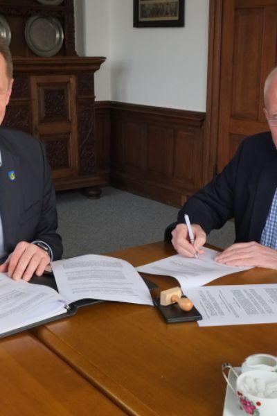 Vertragsunterzeichnung für das Linienbündel Nord