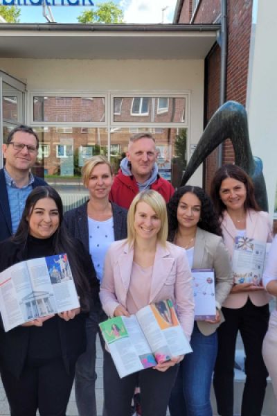 Volkshochschule Wilhelmshaven stellt Programmheft vor